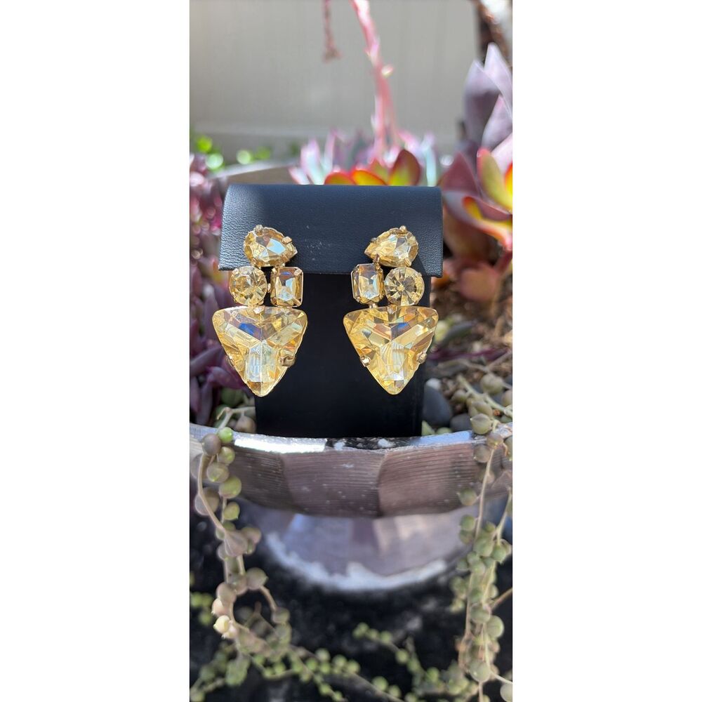 Vintage yellow rhinestone earrings